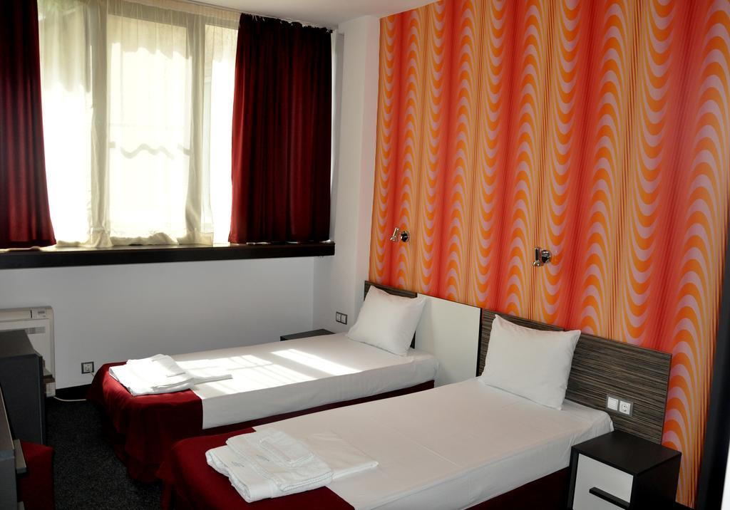 Hotel Dunav Vidin Bagian luar foto
